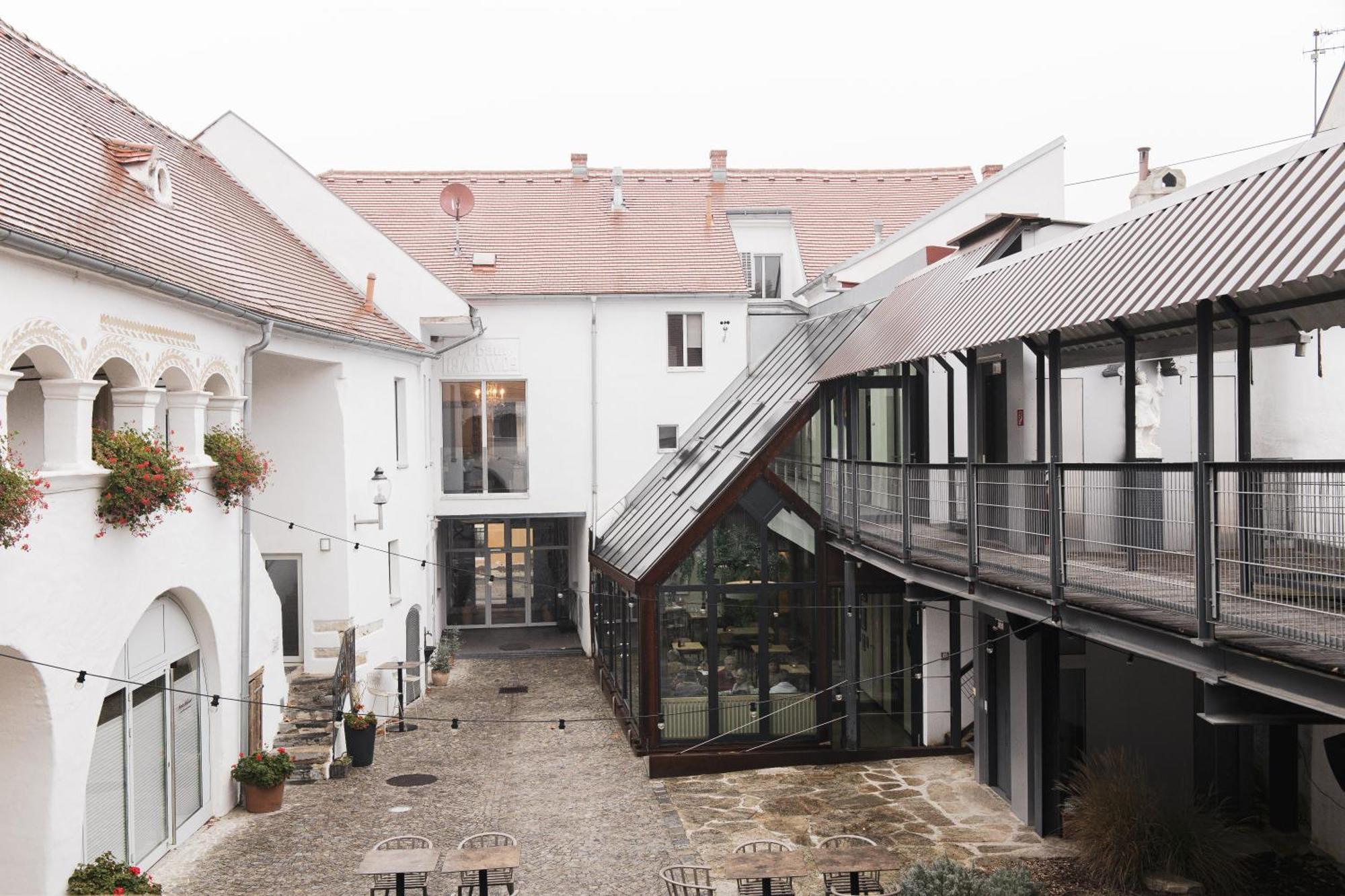 Vierzigerhof Hotel Langenlois Exterior photo